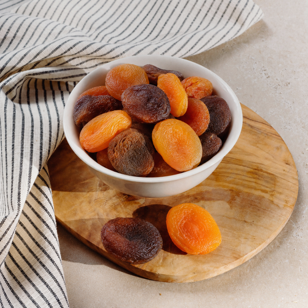 Dried Apricots: Types, Taste, Benefits, and How to Enjoy Them